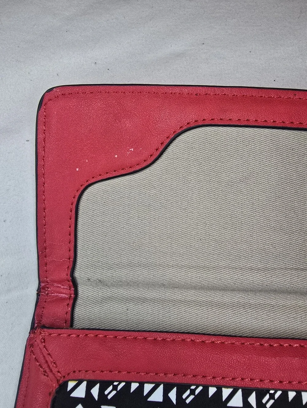 The Limited compact fold